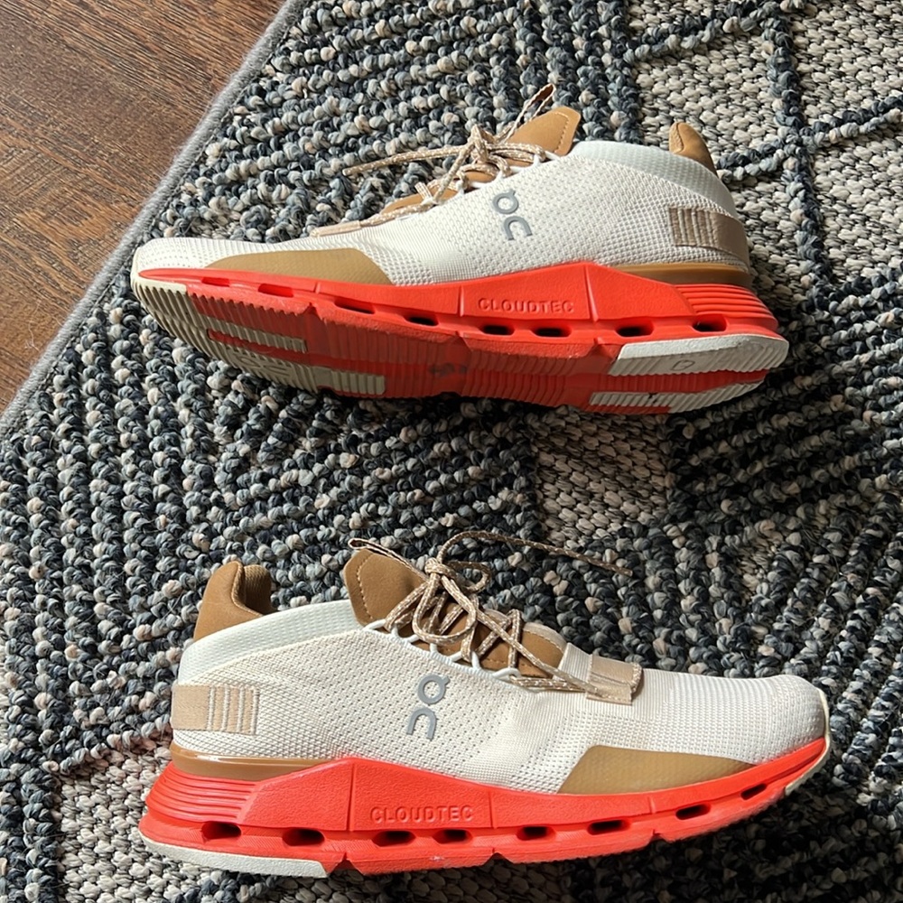Cloudnova Sneakers